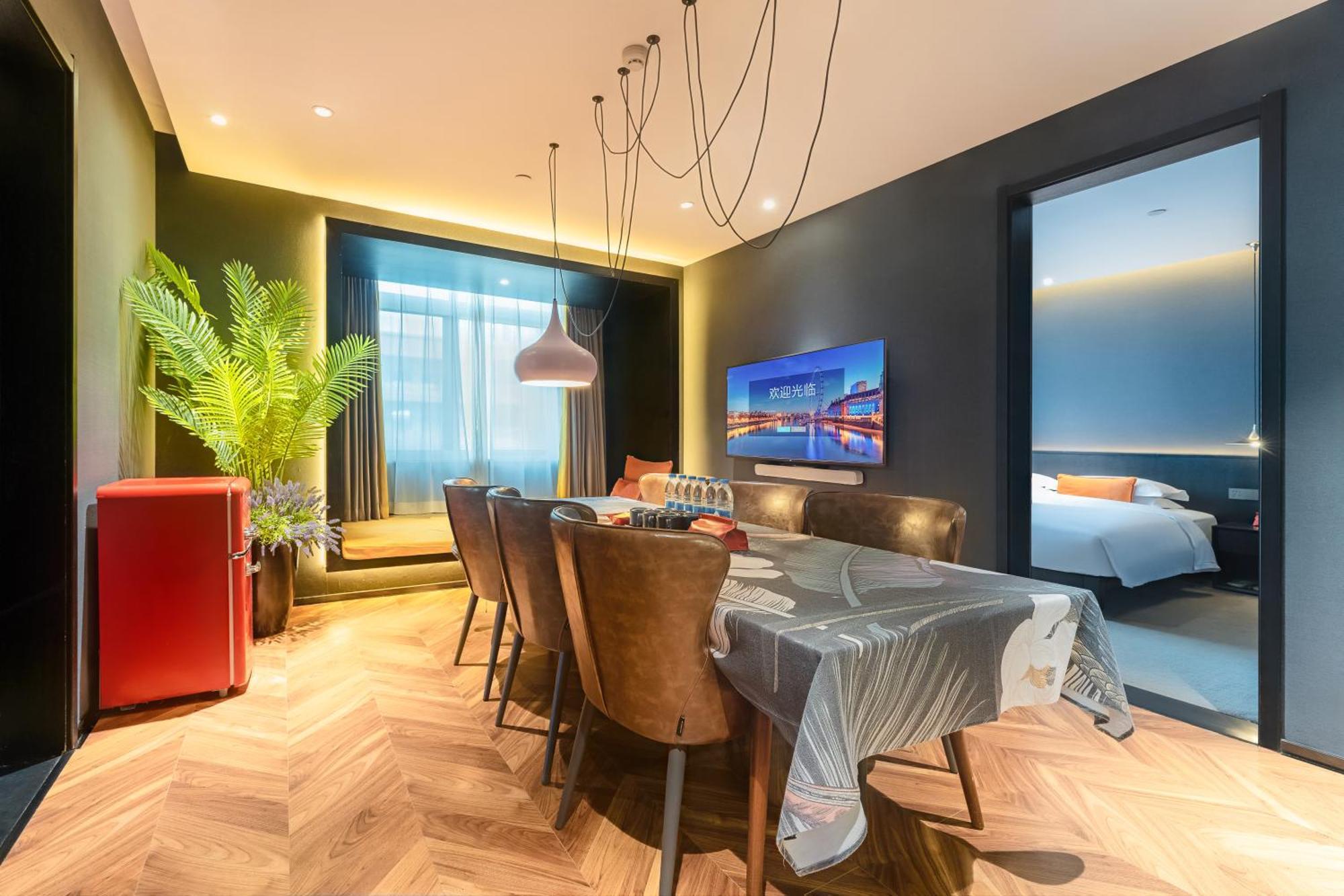 Hesu Designer Hotel & Suites -Near Xi'An Drum Tower And Yongning Gate -Free Laundry Luggage Storage -Kitty Cafe With Freshly Ground Coffee -24H Front Desk -English Service Eksteriør bilde
